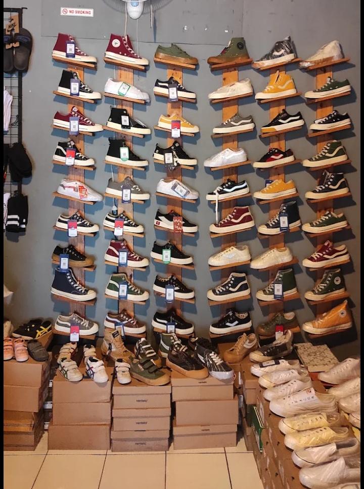 Footwear Store
